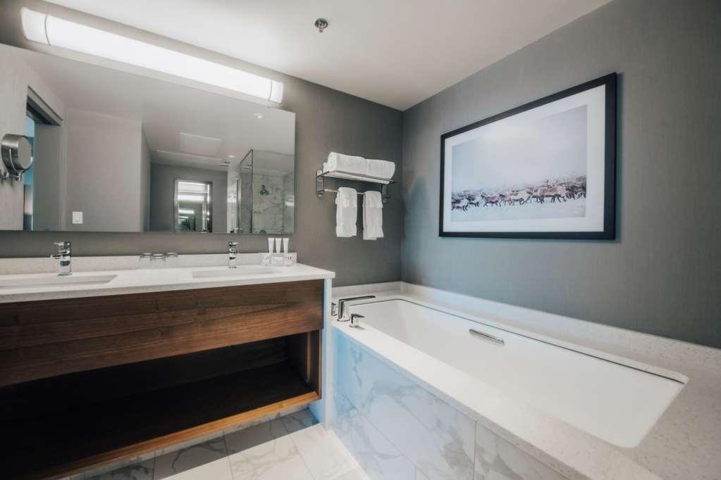 The Explorer Hotel Yellowknife Kültér fotó