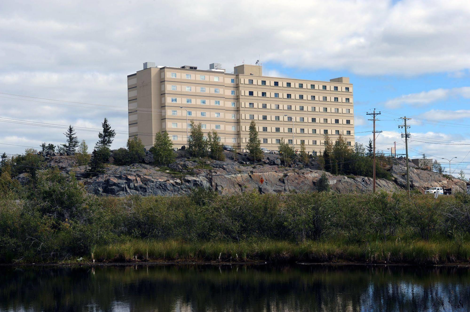 The Explorer Hotel Yellowknife Kültér fotó